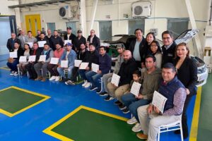 Antofagasta y Calama tendrán 42 personas capacitadas como mecánicos de vehículos eléctricos