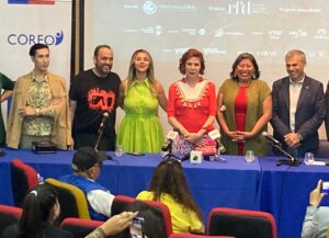 Ágatha Ruiz de la Prada destacó creatividad de artesanas y diseñadoras de Tarapacá