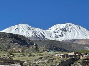 Arica y Parinacota: Revisaron la ejecución de programa público-privado de turismo de montaña